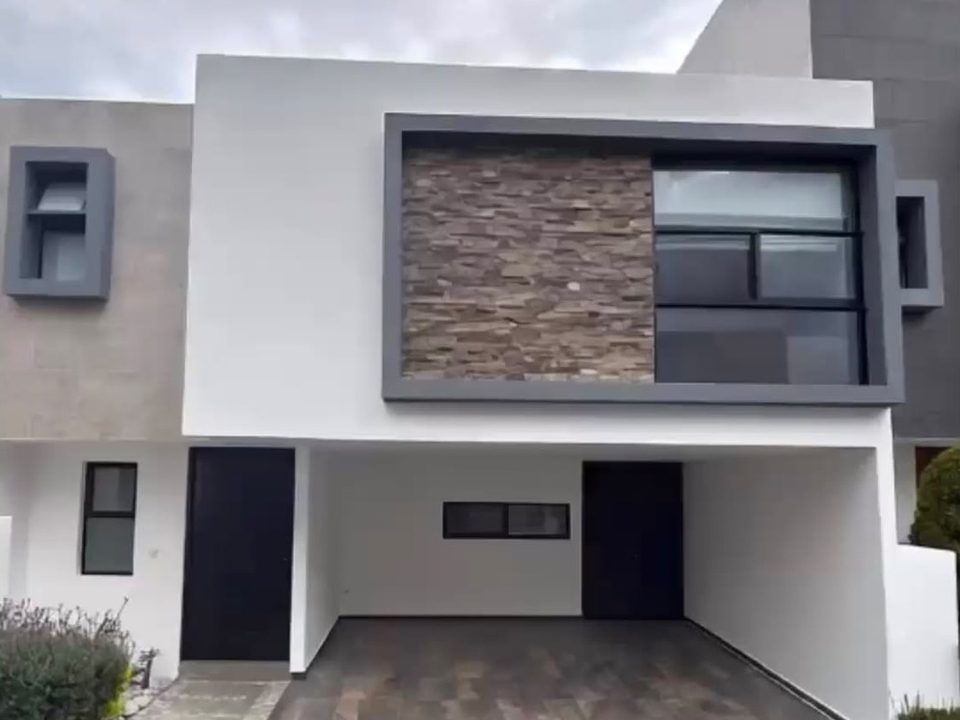 Casa de 3 recámaras en renta en Camino de Santiago, Momoxpan, Cholula