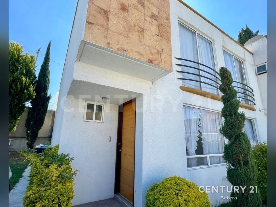 Casa en condominio, 3 recámaras en Bosques de los Héroes, Puebla