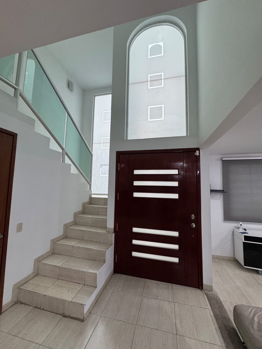 Casa amueblada de 4 recámaras, foto 3 de 17