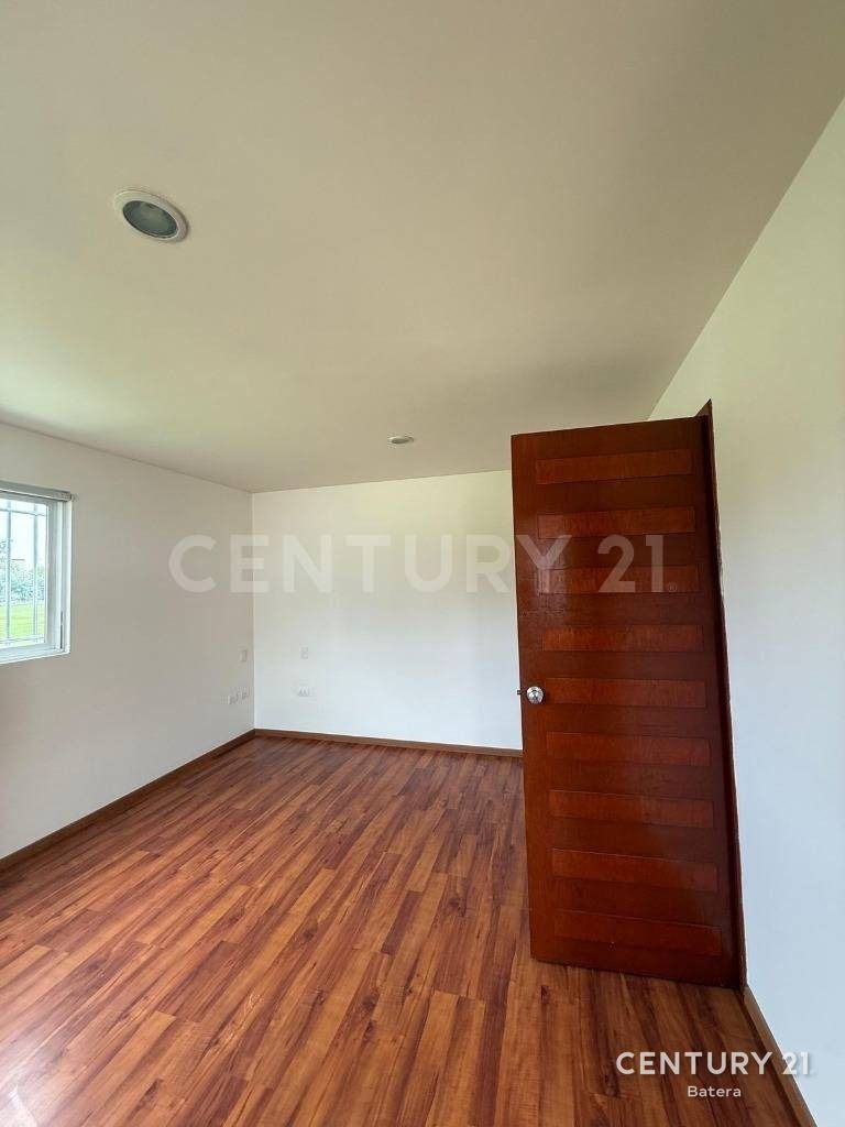 Casa con jardín, foto 14 de 17