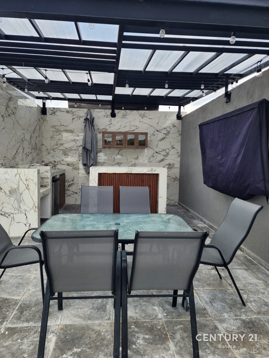 Casa de 3 recámaras con sótano y roof garden, foto 6 de 7
