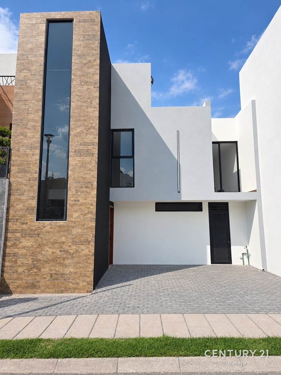 Casa nueva de 3 recámaras con jardín privado y roof garden, foto 1 de 11