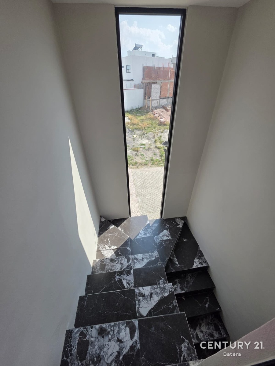 Casa nueva de 3 recámaras con jardín privado y roof garden, foto 3 de 11