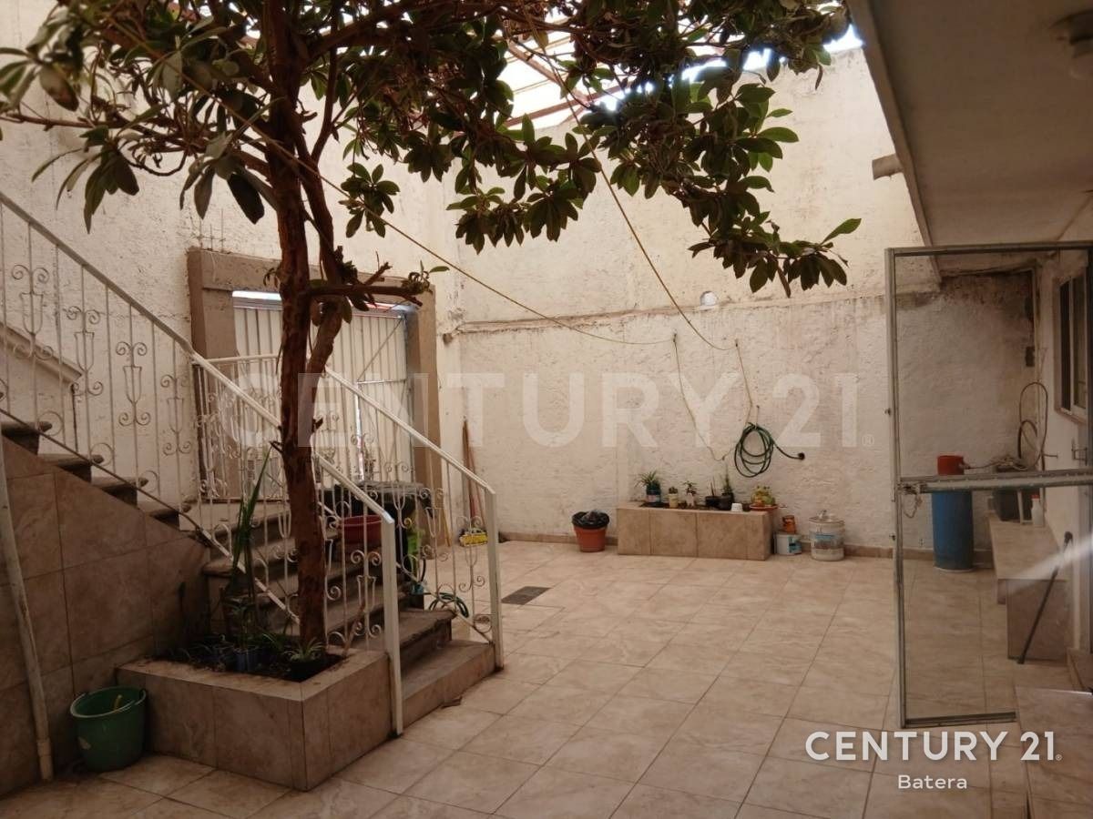 Casa para remodelar con departamento, foto 4 de 18