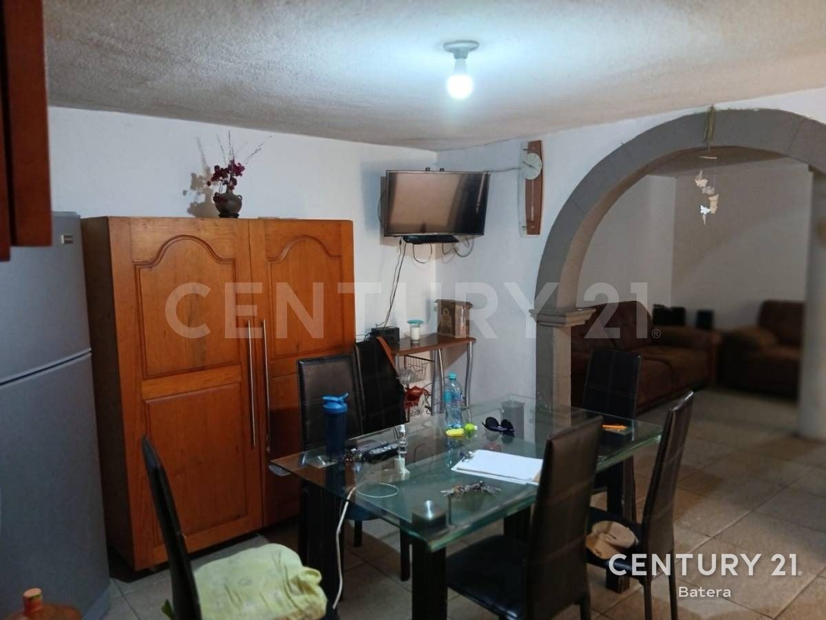 Casa para remodelar con departamento, foto 7 de 18