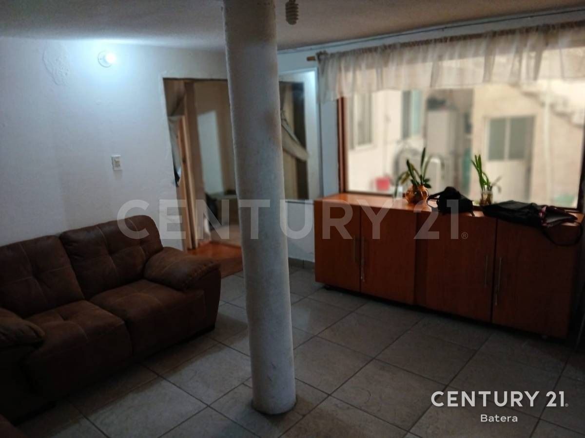 Casa para remodelar con departamento, foto 8 de 18