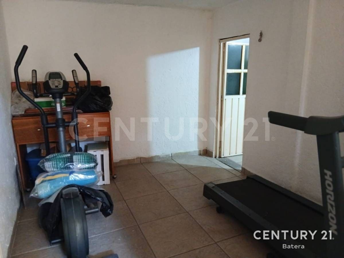 Casa para remodelar con departamento, foto 10 de 18