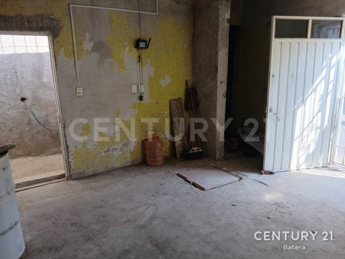 Casa para remodelar con departamento, foto 17 de 18