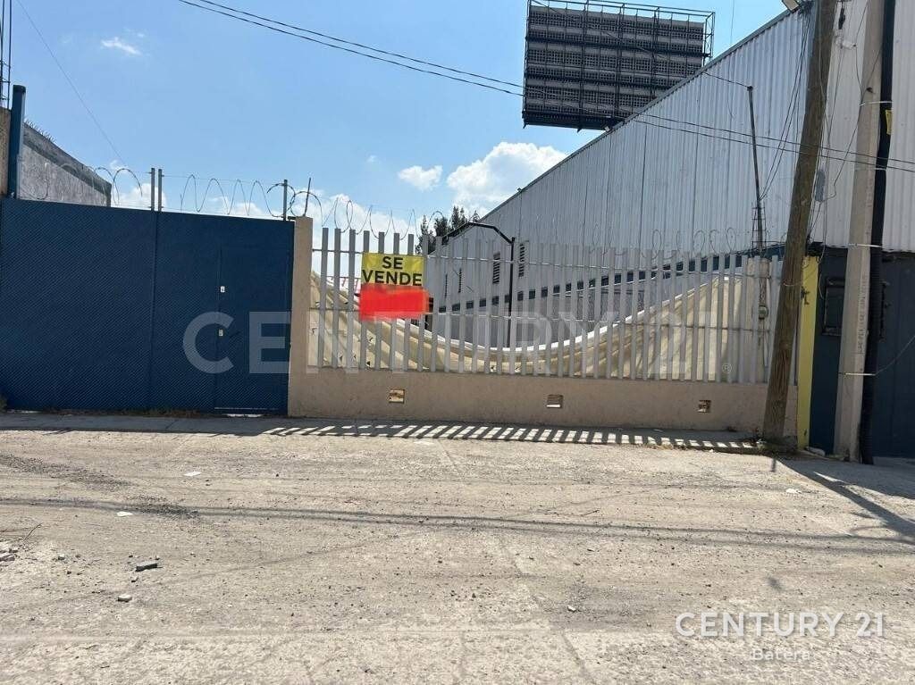 Terreno de 395 m², foto 2 de 8